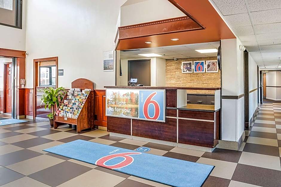 Motel 6-Levittown, PA - Bensalem