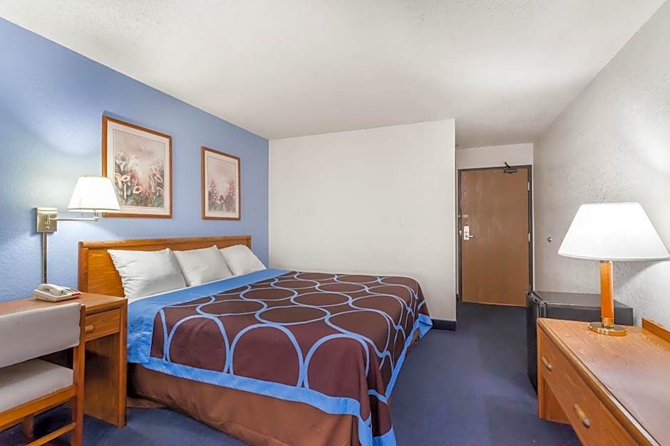 Super 8 by Wyndham Norwich
