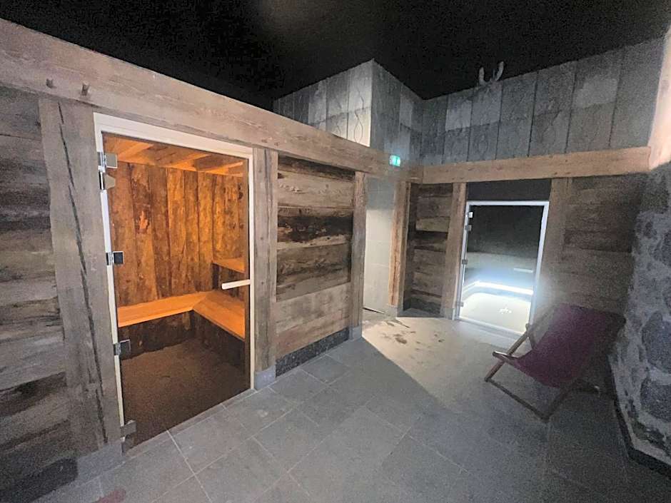 Gite Roche Des Ducs avec Piscine toute l'année, Spa, Sauna, Hammam