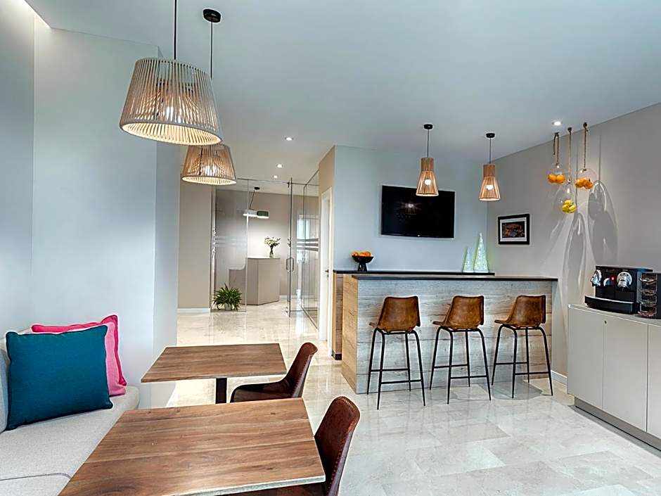 Opera House Valencia B&B