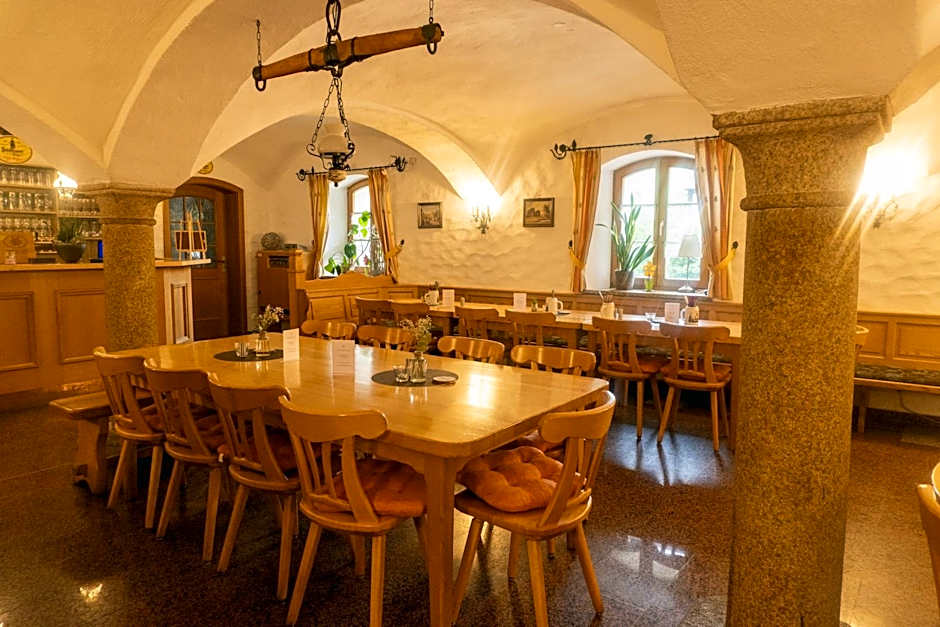 Landgasthof - Braukeller - Fattigau