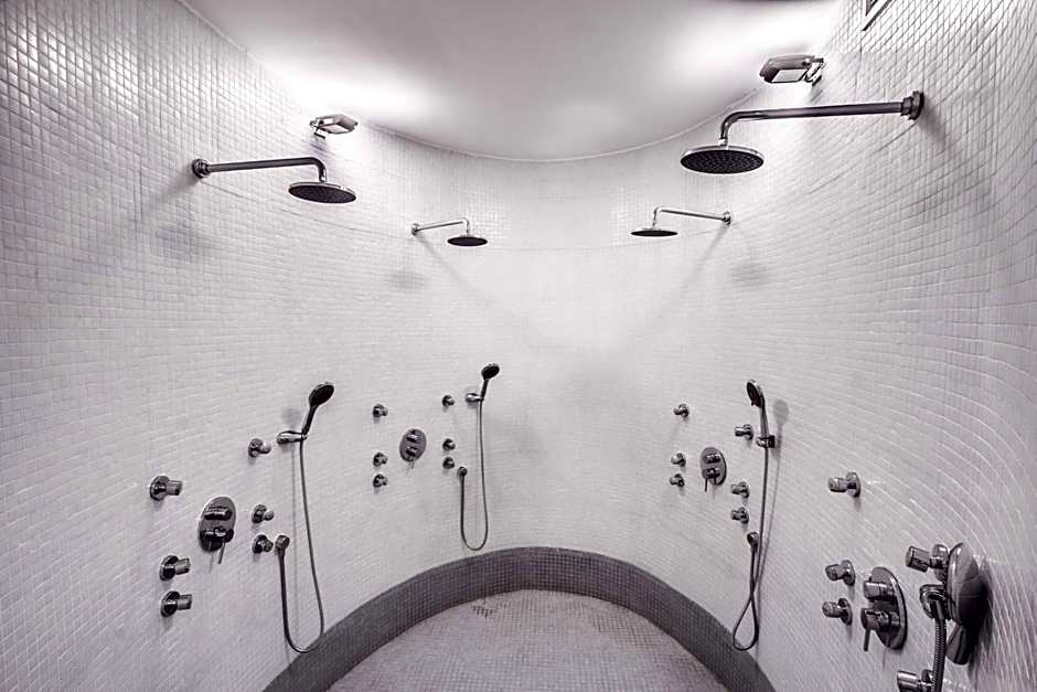 Dazzler by Wyndham Colonia