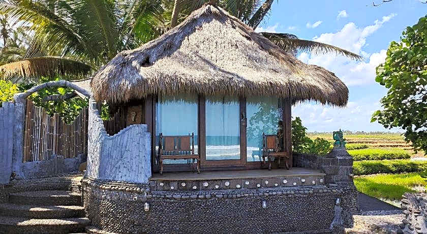 Most Exotic Beachfront Villa Keong