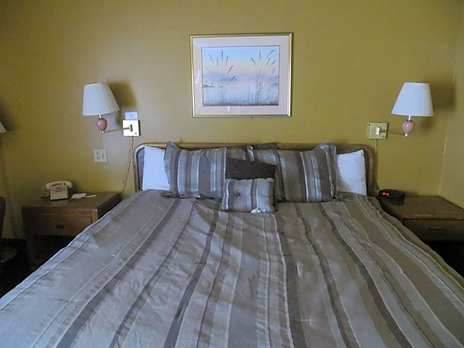 Days Inn by Wyndham Colorado Springs/Garden of the Gods – Colorado Springs, CO