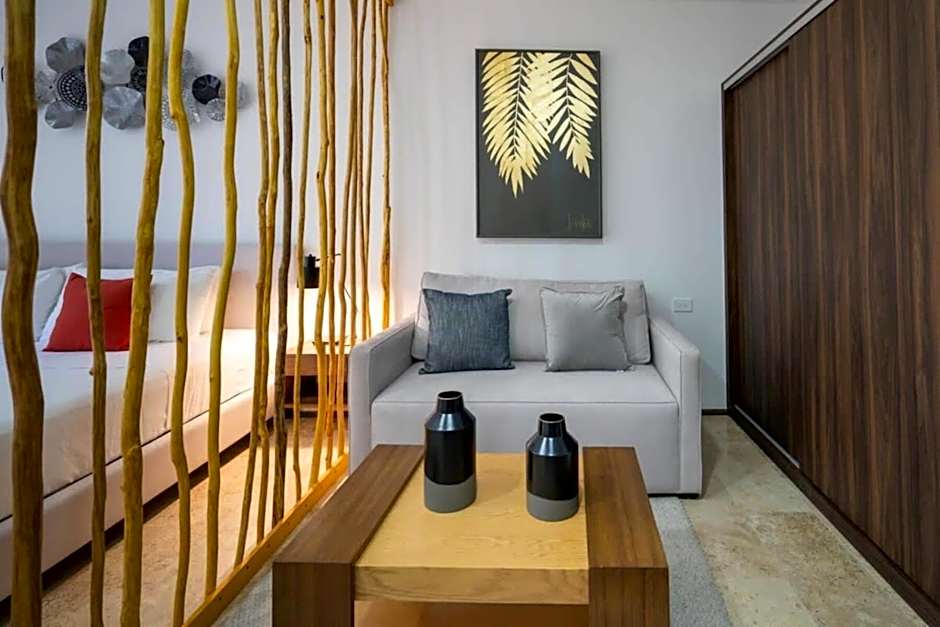 Cozy Studio Pool and Roof Lounge Beach 5 Blocks