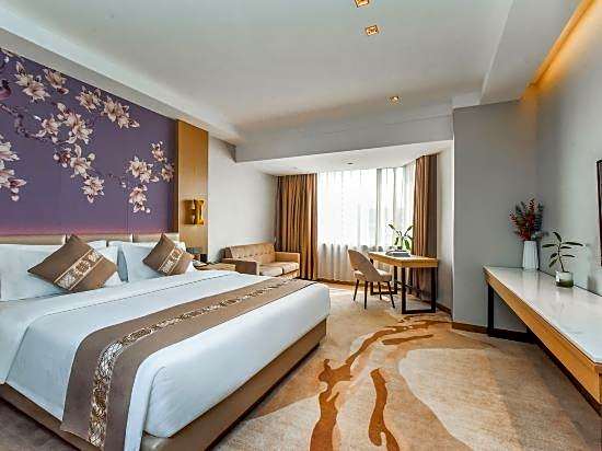 Oriental Silk Hotel