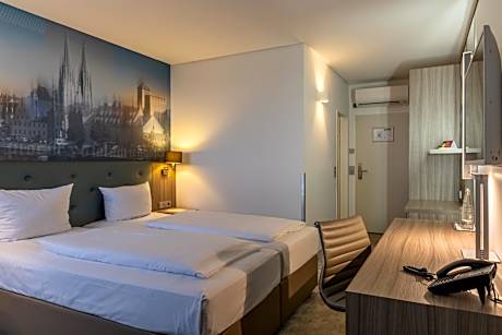 Economy Double Room with Air Conditioning