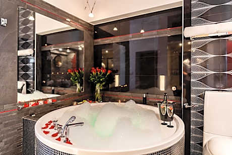 Komorowski Luxury Guest Rooms