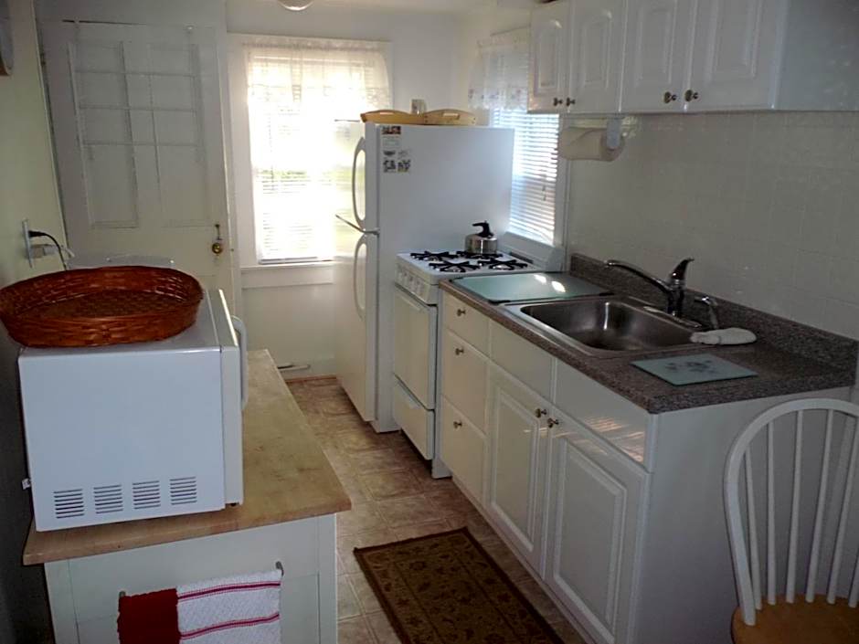 Historic White Blossom House