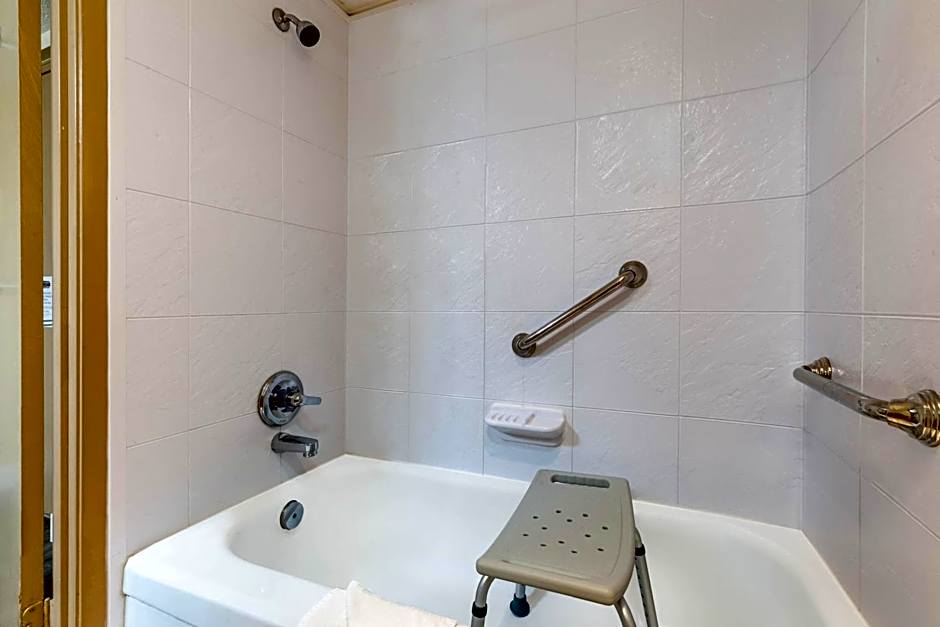Ramada by Wyndham Coquitlam