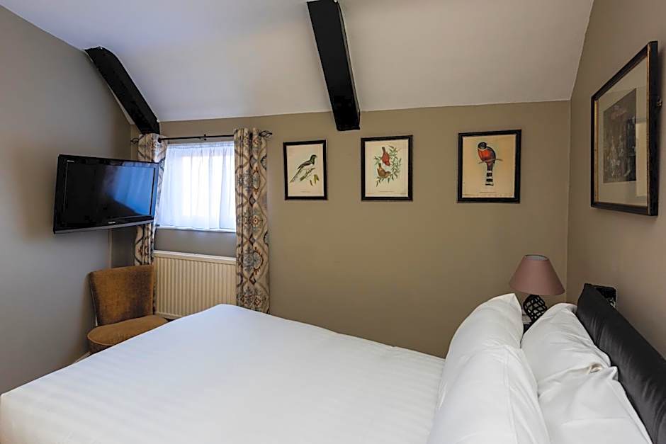 Brook Whipper-In Hotel