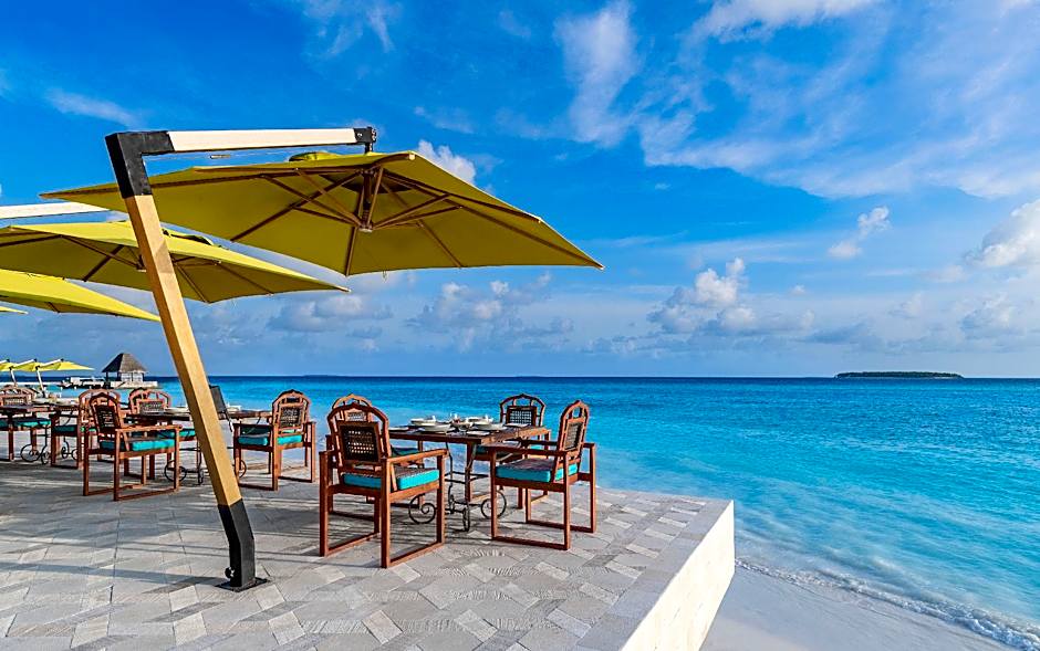 Anantara Kihavah Villas Resort