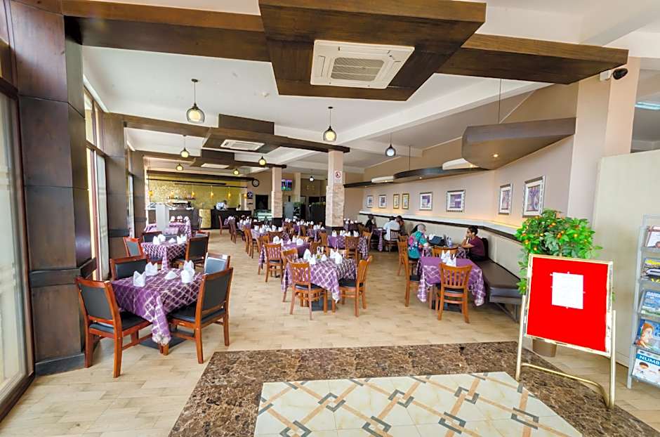 Hillside Plaza Hotel