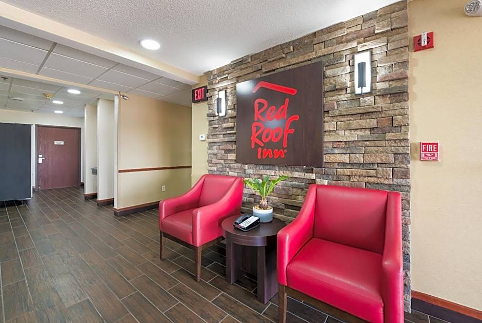 Red Roof Inn Auburn