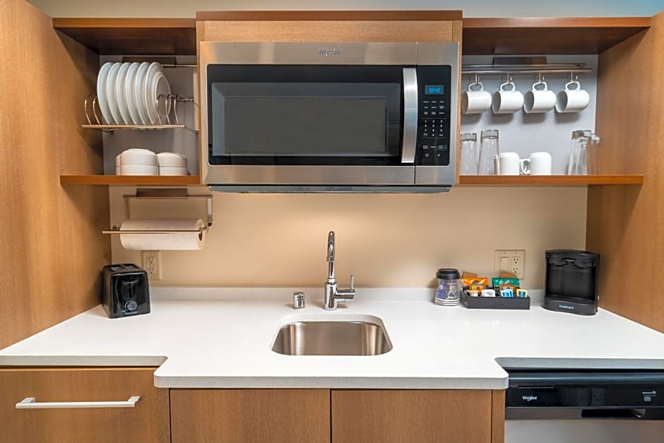 Home2 Suites Bakersfield