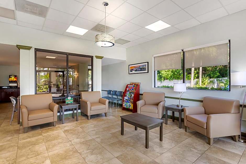 Quality Inn & Suites St Augustine Beach Area