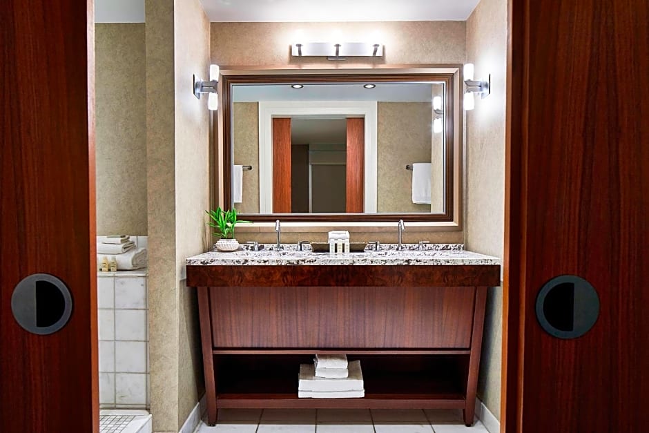 Renaissance Atlanta Midtown Hotel