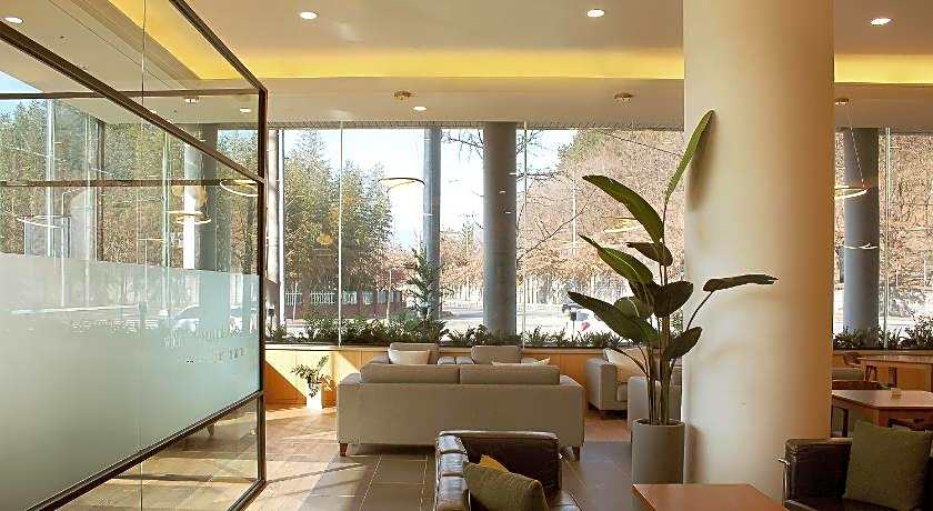 Crown Hotel Changwon