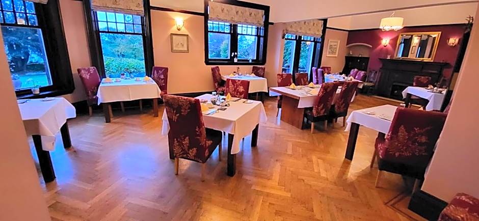 OYO Dunmar House Hotel