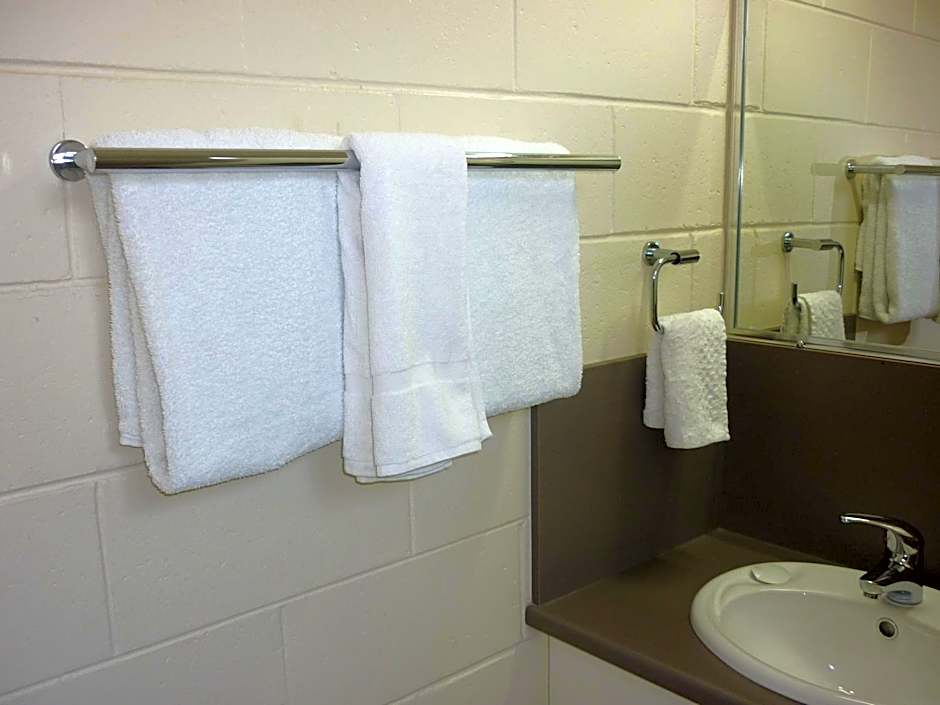 Nambour Lodge Motel