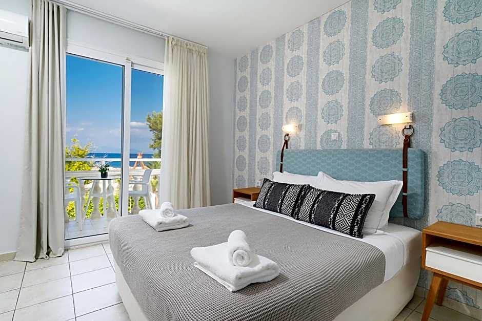 Photo 1 of 6 of Sea View