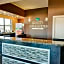 Quality Inn & Suites Hot Springs-Lake Hamilton