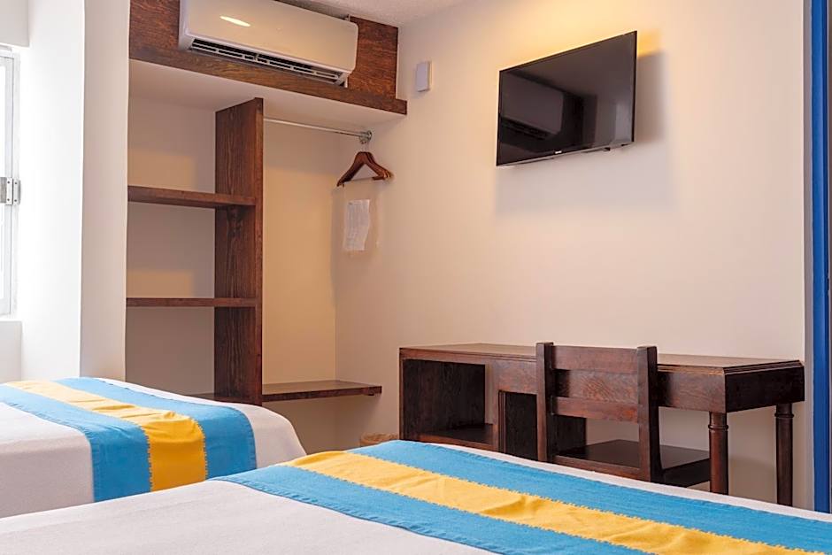 Hotel & Suites Villasol