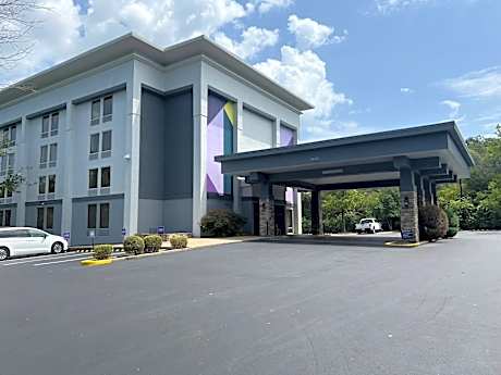 Spark by Hilton Brentwood Nashville I 65S