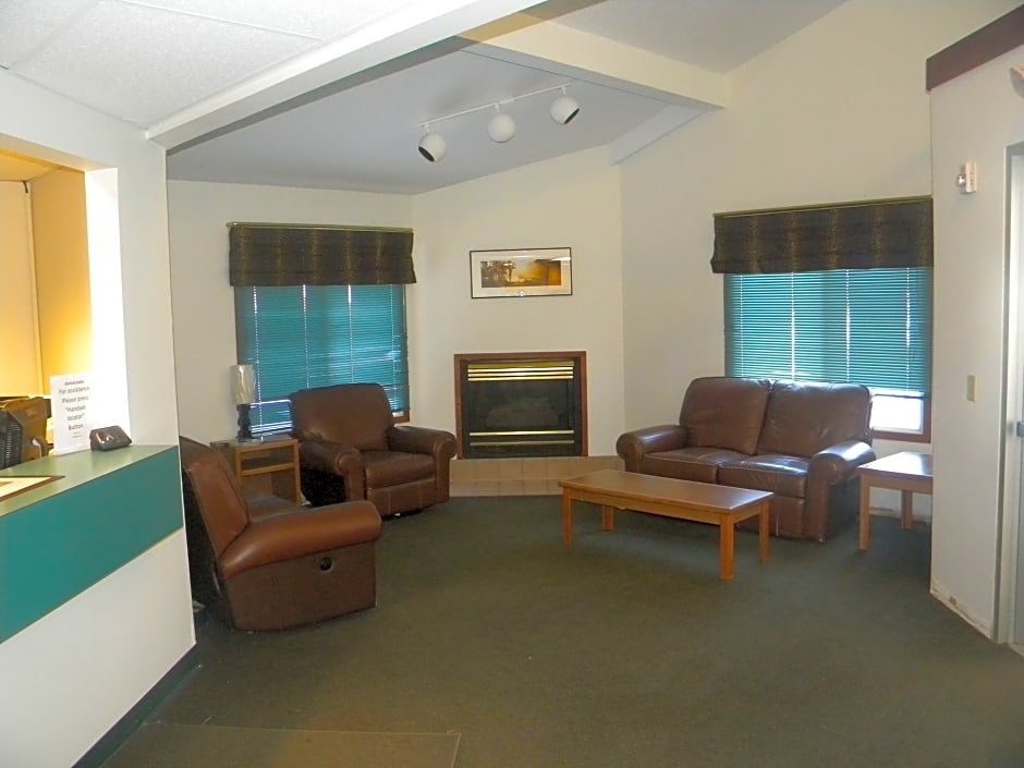 Nisswa Inn and Suites