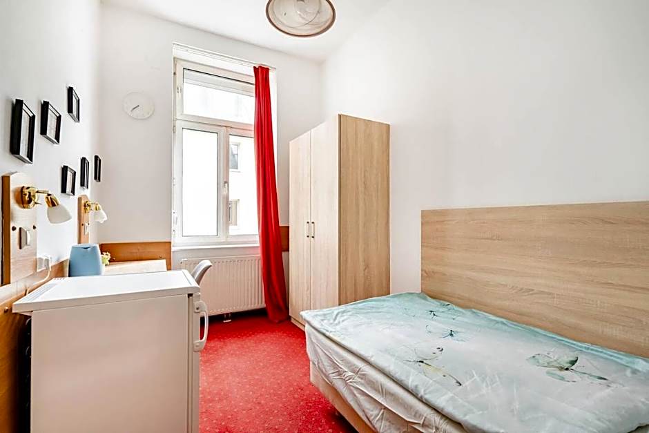 Very Central, 3 min to Metro