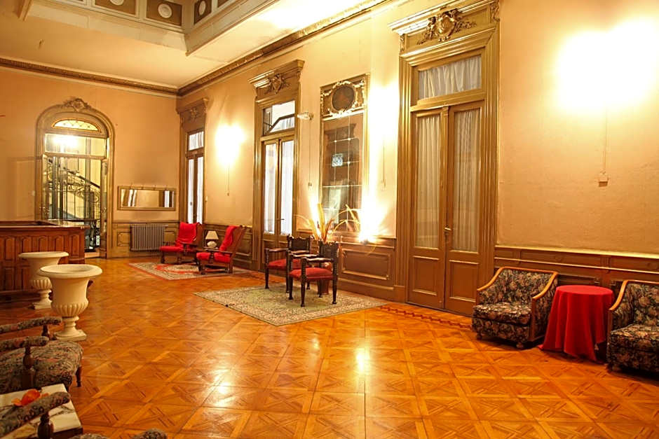 Hotel Reina