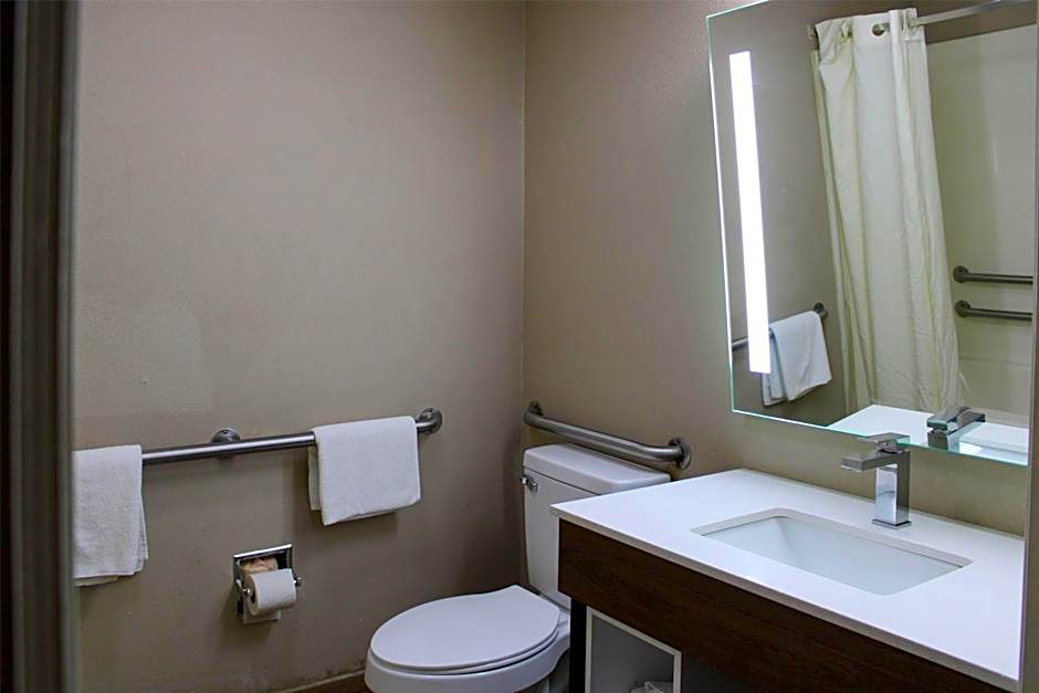 Super 8 by Wyndham Athens