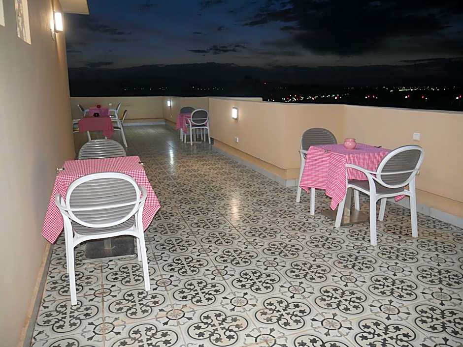 Rose Valley Hotel