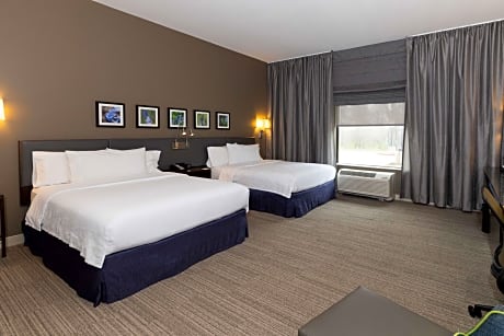 Queen Room with Two Queen Beds - Mobility and Hearing Access