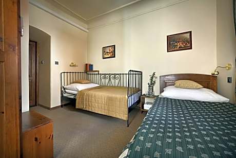 Economy Twin Room