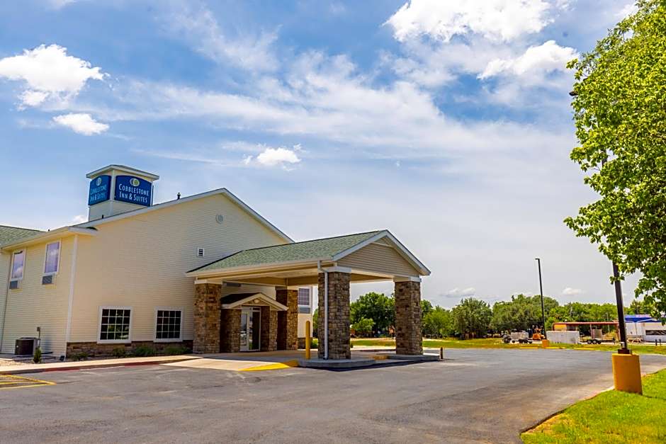 Cobblestone Inn & Suites - Winters