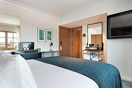 King Room with Balcony