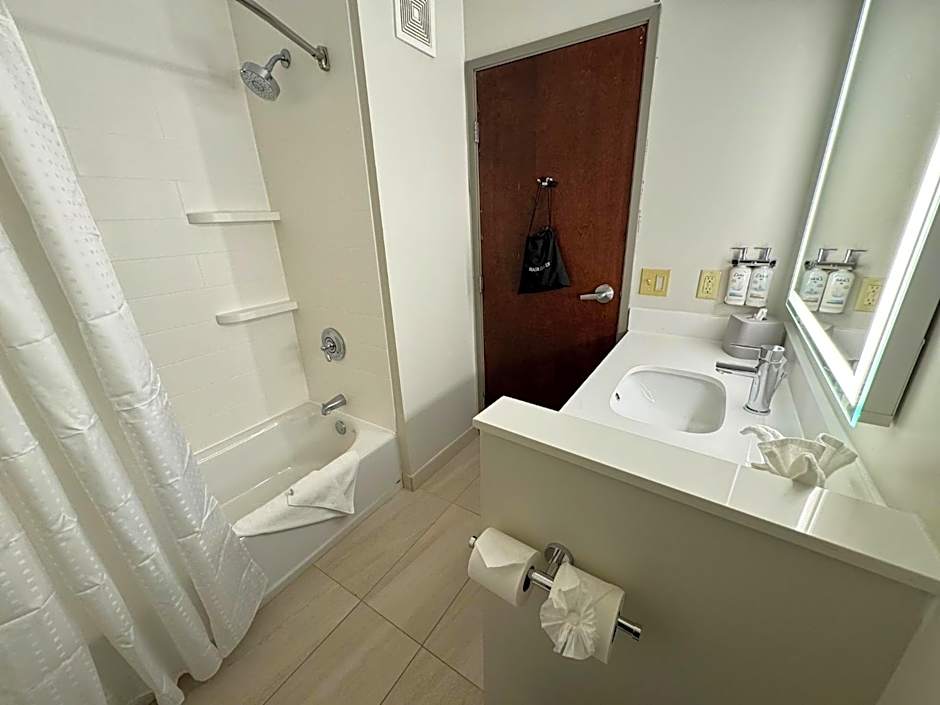 Holiday Inn Express Hotel & Suites St. Paul - Woodbury By IHG