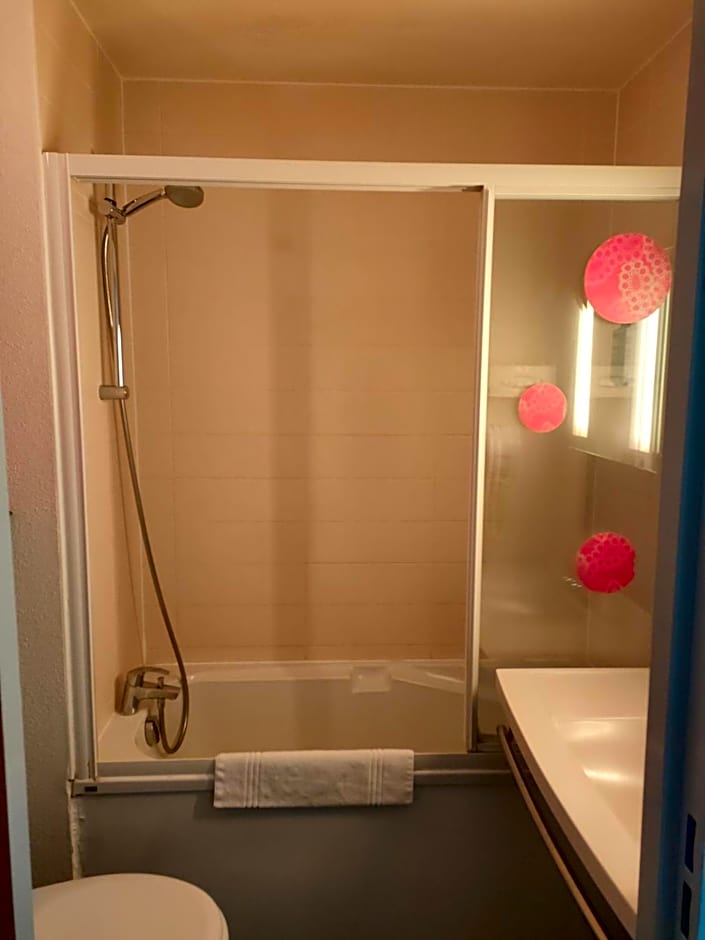 Ibis Styles Bethune Bruay Hotel