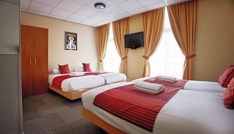 Economy Quadruple Room