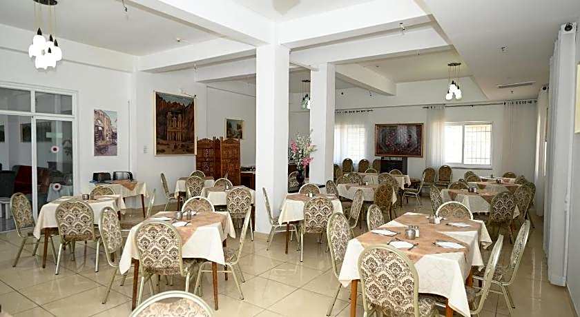 Rivoli Hotel