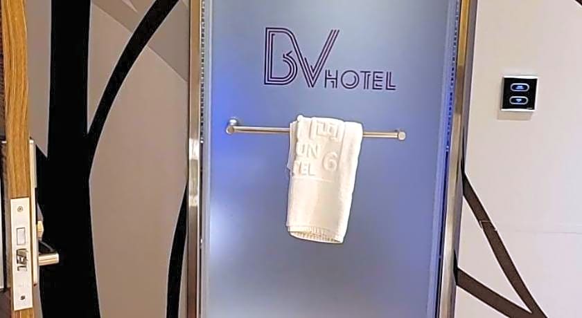 Six Fukun Hotel