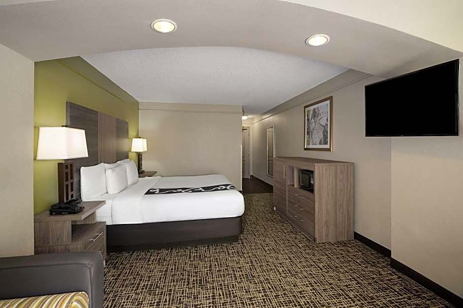La Quinta Inn & Suites by Wyndham Atlanta Stockbridge