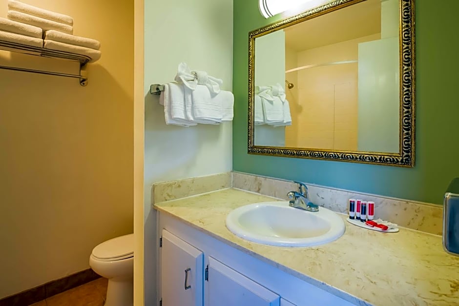 Travelodge by Wyndham Red Bluff South of Redding