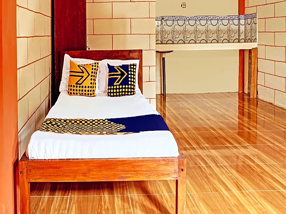 OYO Life 92568 Penginapan Joglo Syariah