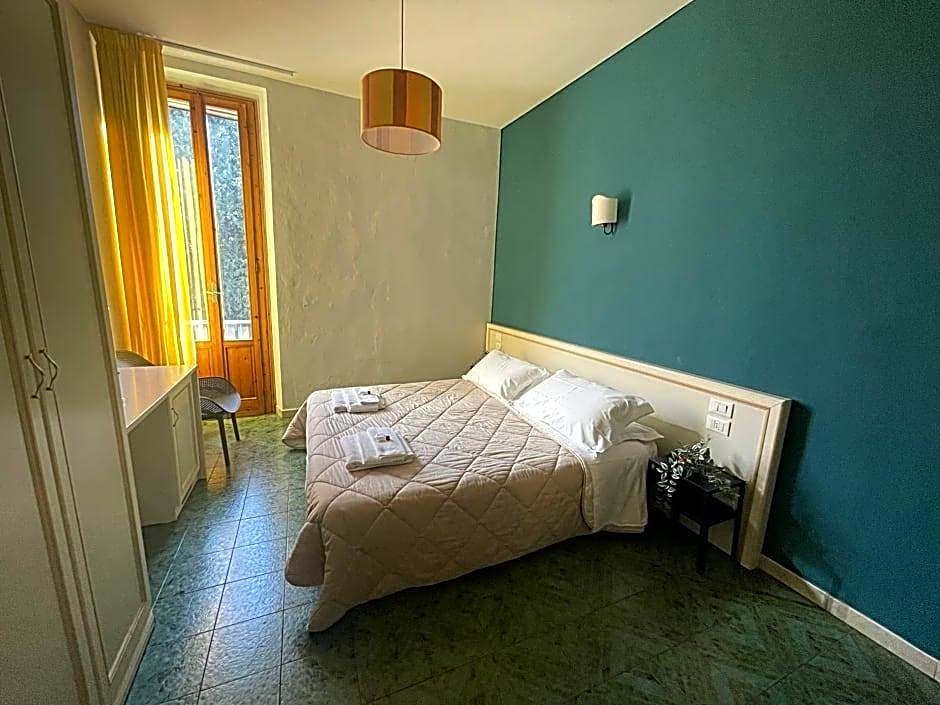 Hotel Azzi