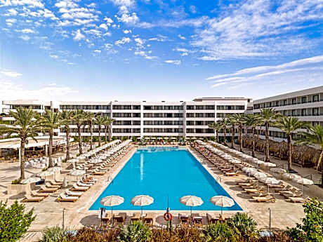 Mangrove Beach Corendon Curacao All-Inclusive Resort, Curio