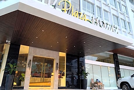 J7 Plaza Hotel
