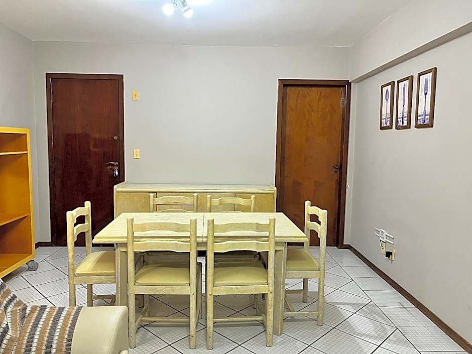 B070 - Apto 2 quartos para 6 pessoas em Bombinhas