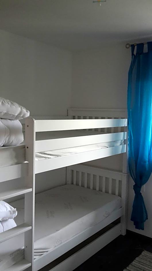 Photo 1 sur 7 de 2 Bedroom Apartment, Annex Building